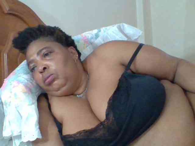 pussylips53 webcam