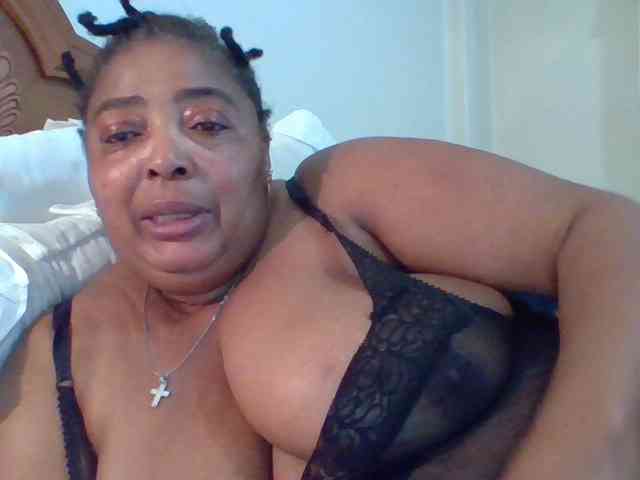 pussylips53 webcam