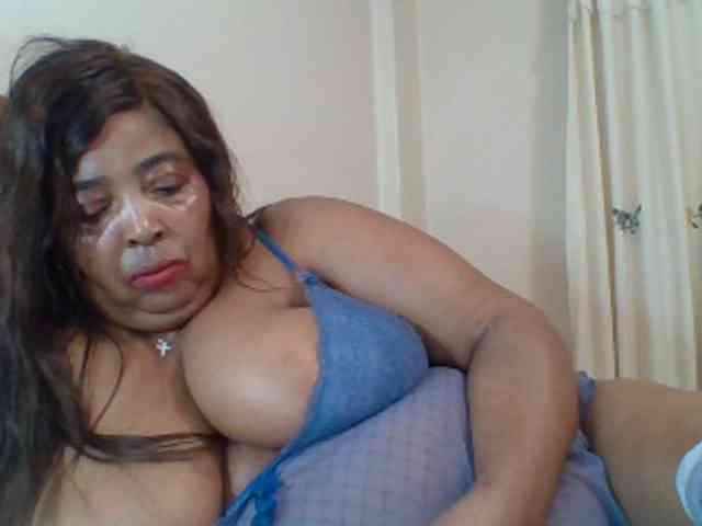 pussylips53 webcam