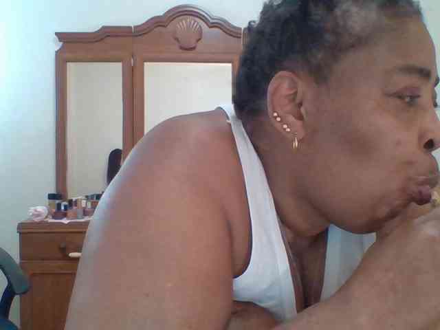 pussylips53 webcam