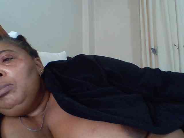 pussylips53 webcam