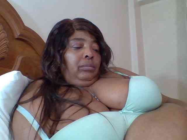 pussylips53 webcam
