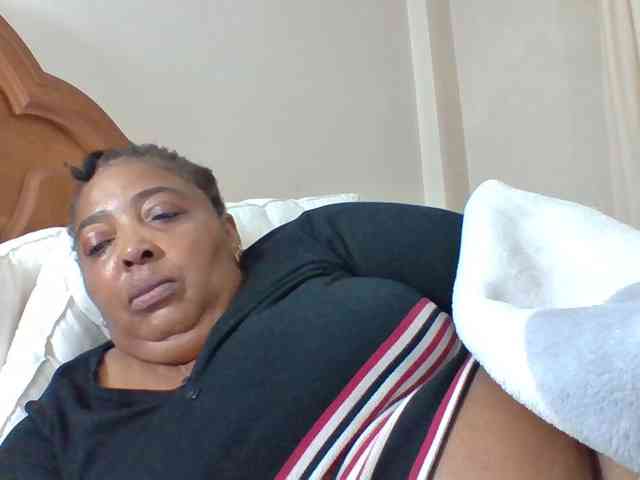 pussylips53 webcam