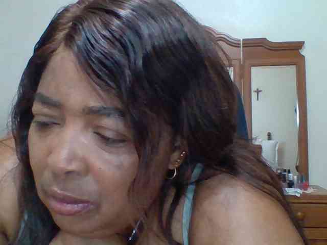 pussylips53 webcam