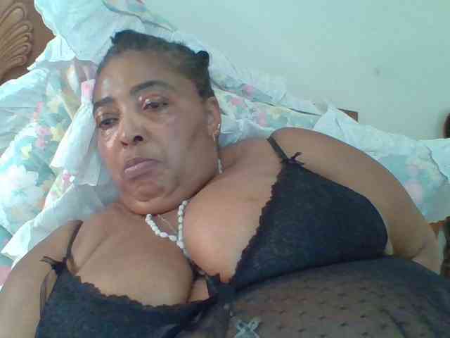 pussylips53 webcam