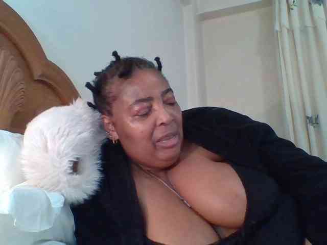 pussylips53 webcam
