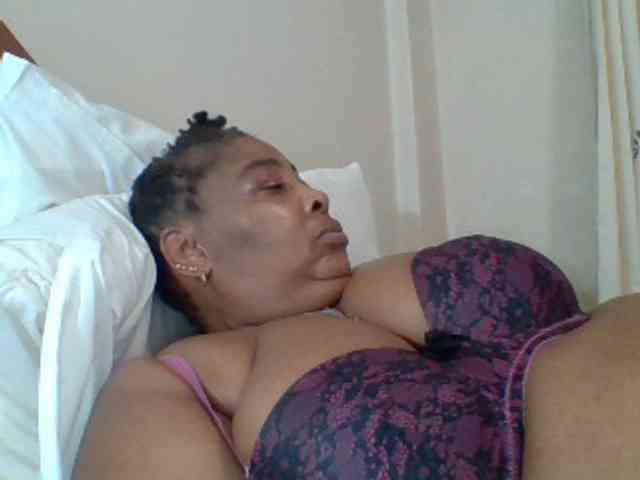 pussylips53 webcam