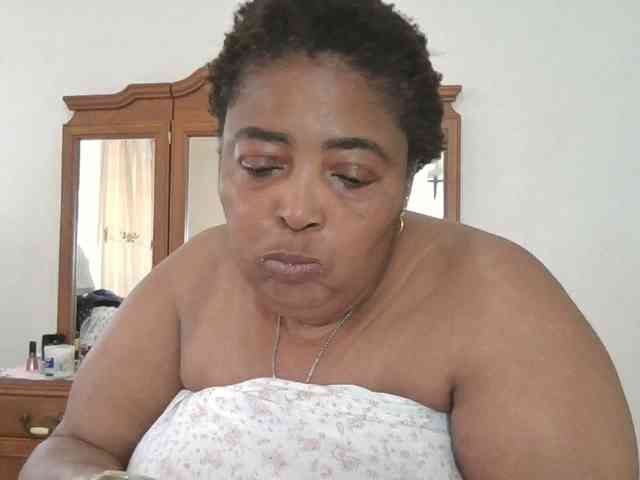 pussylips53 webcam