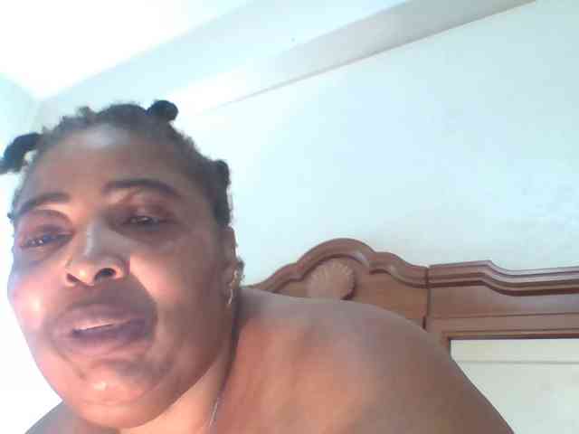 pussylips53 webcam