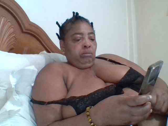pussylips53 webcam