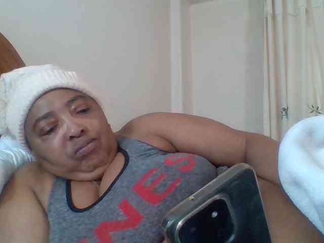 pussylips53 webcam