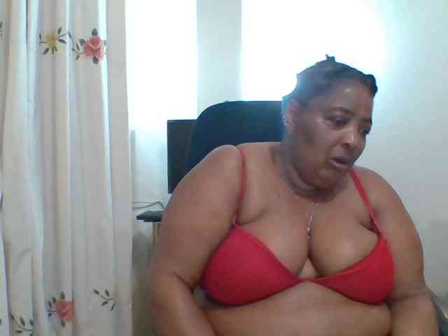 pussylips53 webcam