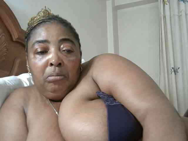pussylips53 webcam