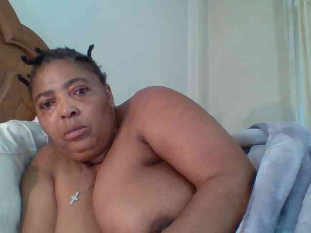 pussylips53 webcam