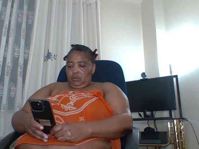 pussylips53 webcam