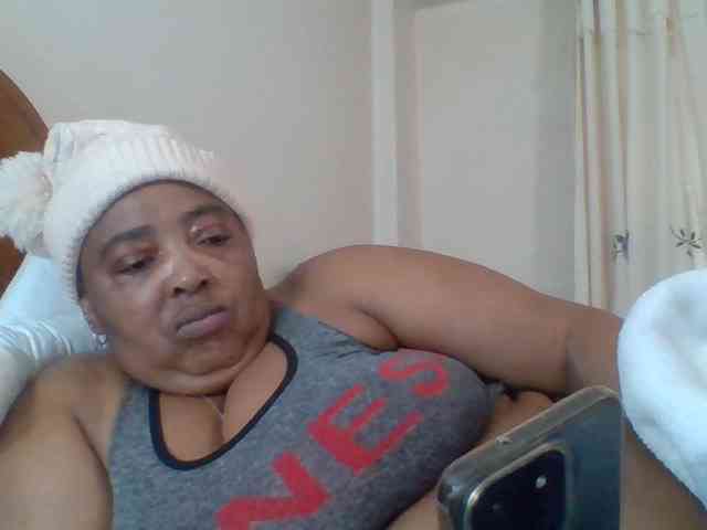 pussylips53 webcam