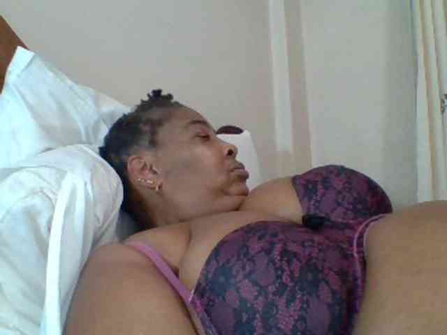 pussylips53 webcam