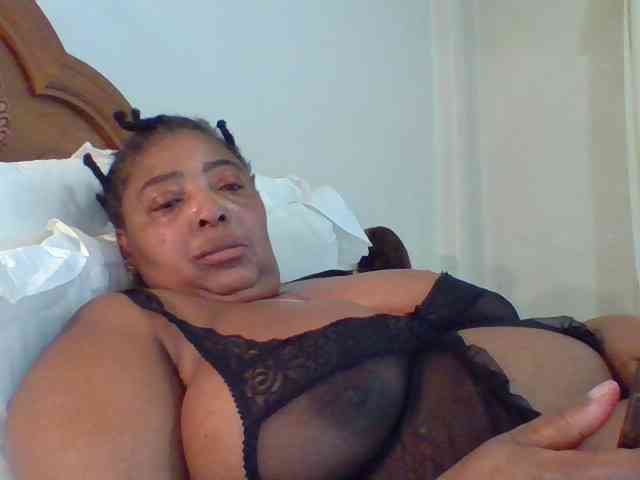 pussylips53 webcam