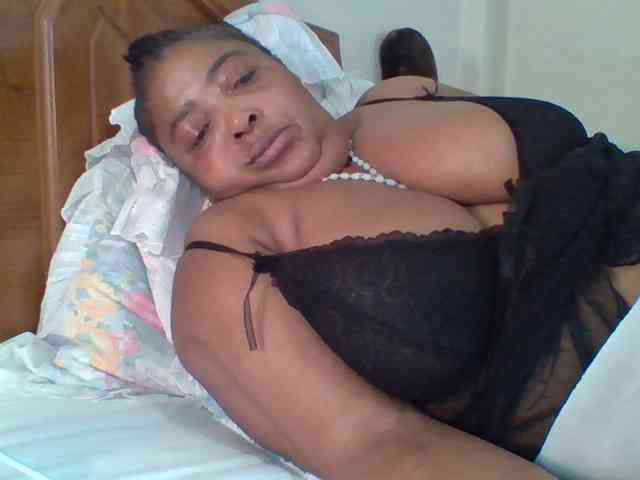 pussylips53 webcam