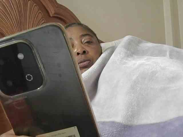 pussylips53 webcam