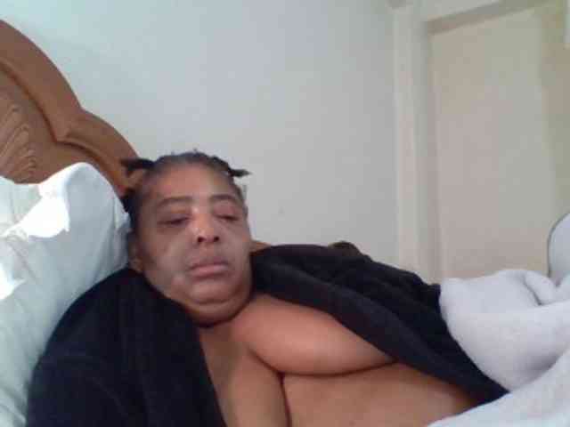 pussylips53 webcam