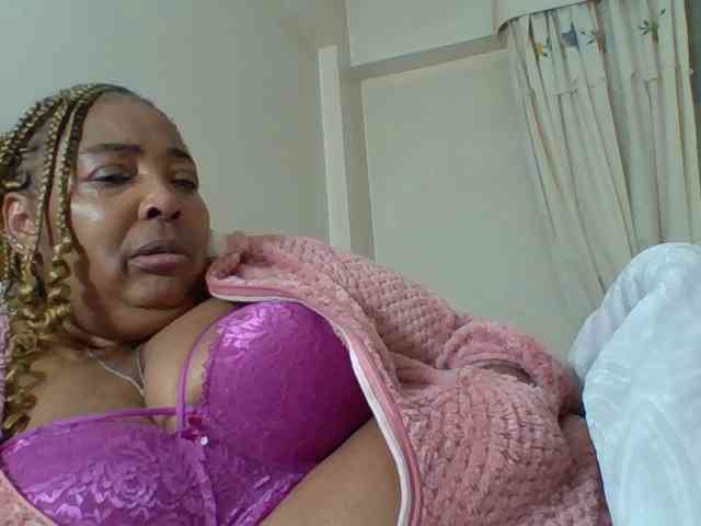 pussylips53 webcam