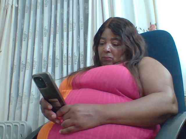 pussylips53 webcam