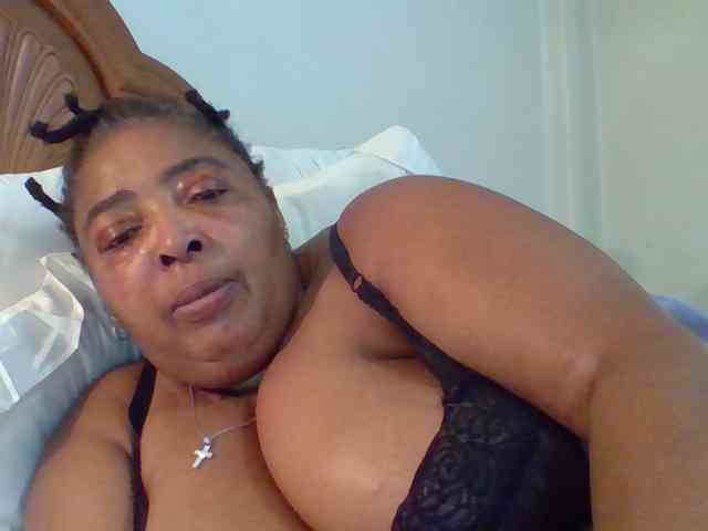pussylips53 webcam