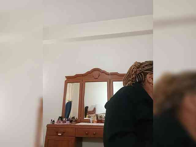 pussylips53 webcam