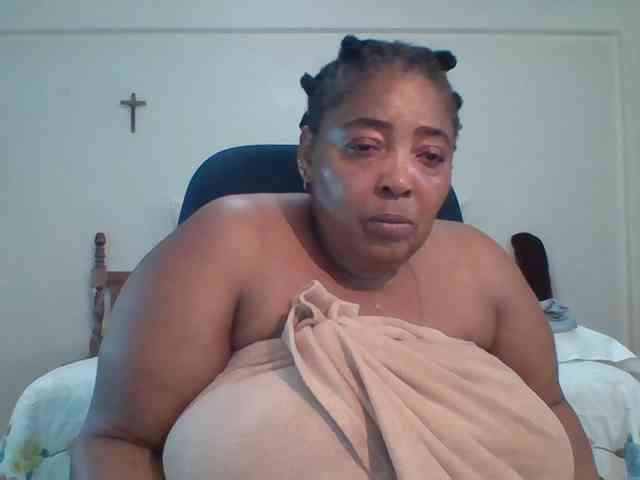 pussylips53 webcam