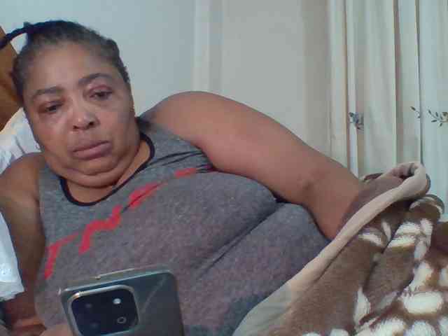 pussylips53 webcam