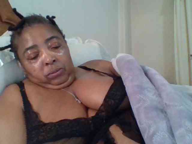 pussylips53 webcam