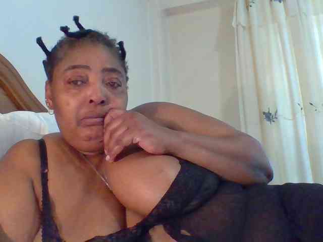 pussylips53 webcam