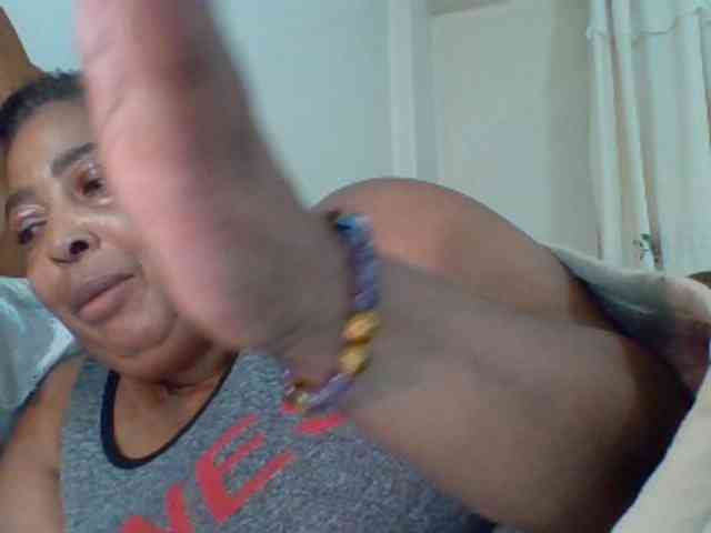 pussylips53 webcam