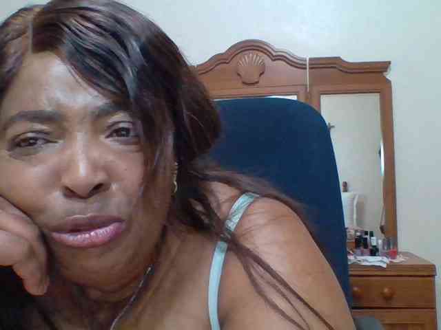 pussylips53 webcam