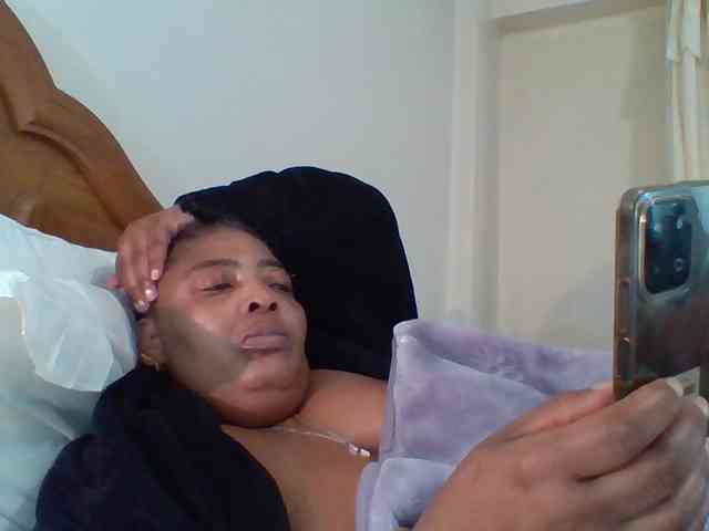 pussylips53 webcam