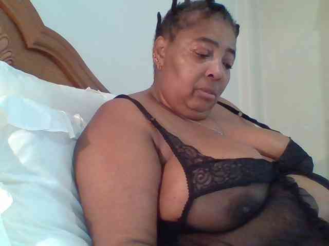 pussylips53 webcam