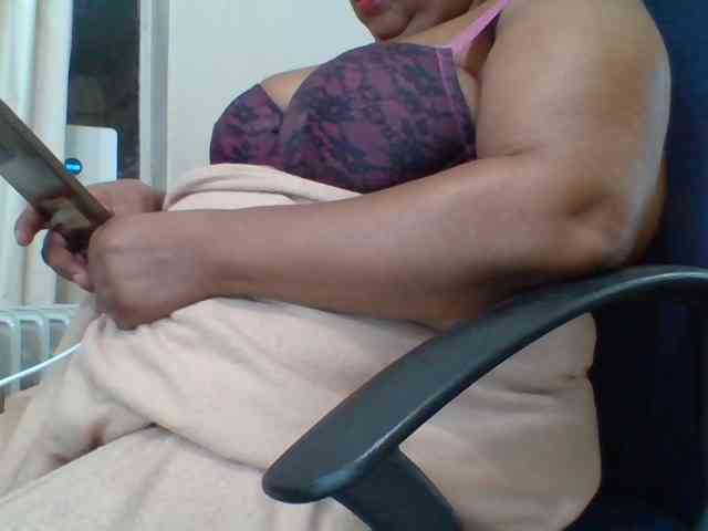 pussylips53 webcam