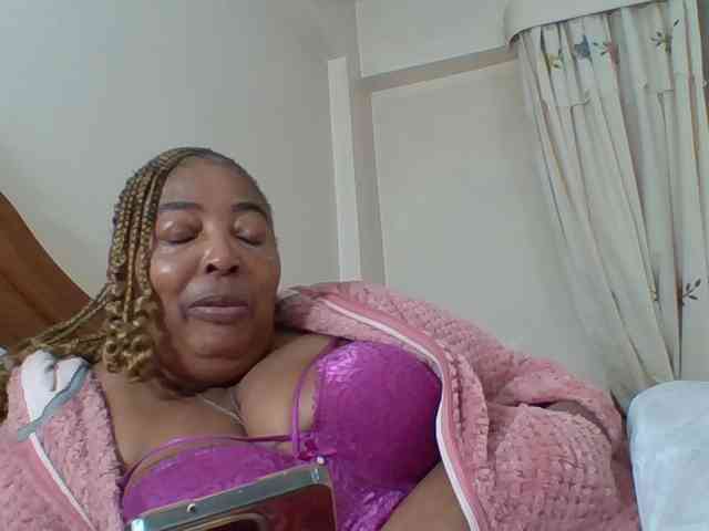 pussylips53 webcam
