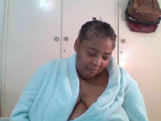 pussylips53 webcam
