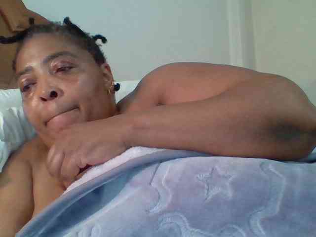 pussylips53 webcam