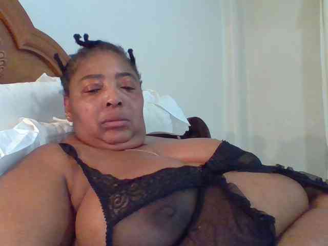 pussylips53 webcam