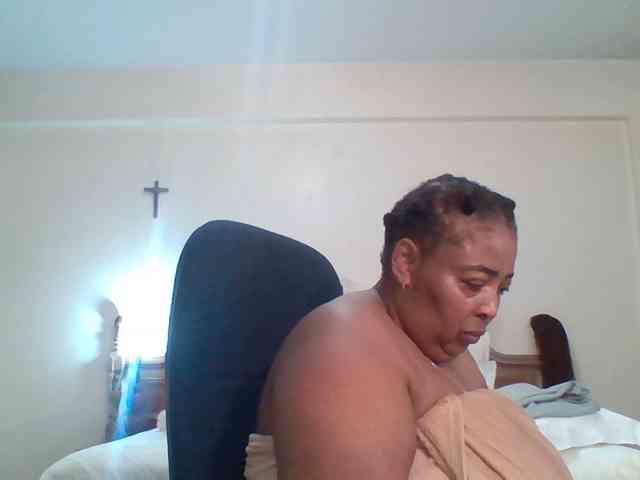 pussylips53 webcam