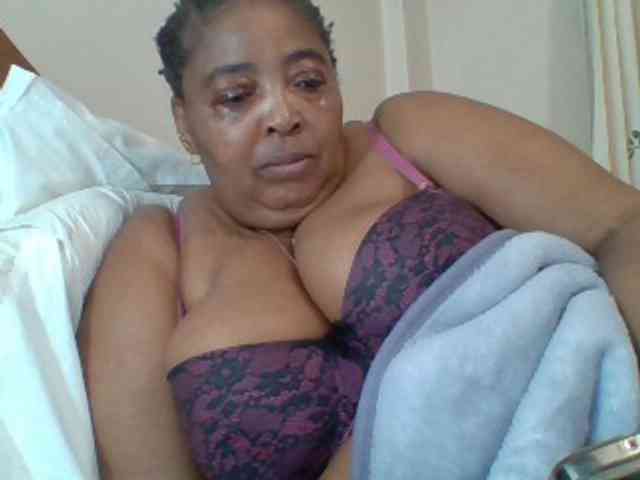pussylips53 webcam