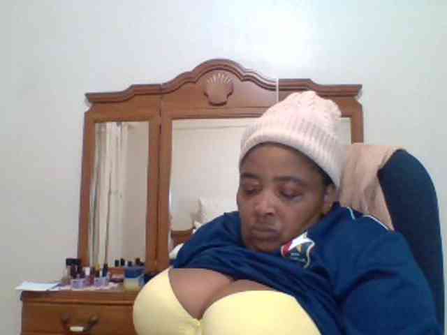 pussylips53 webcam