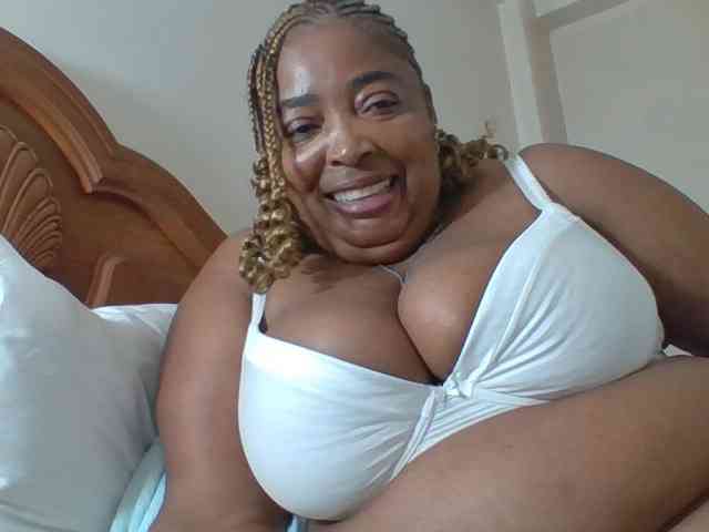 pussylips53 webcam