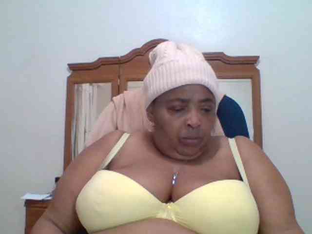 pussylips53 webcam