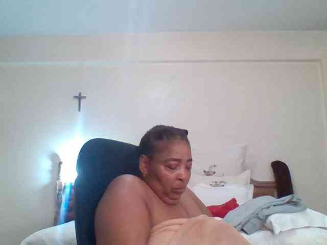 pussylips53 webcam