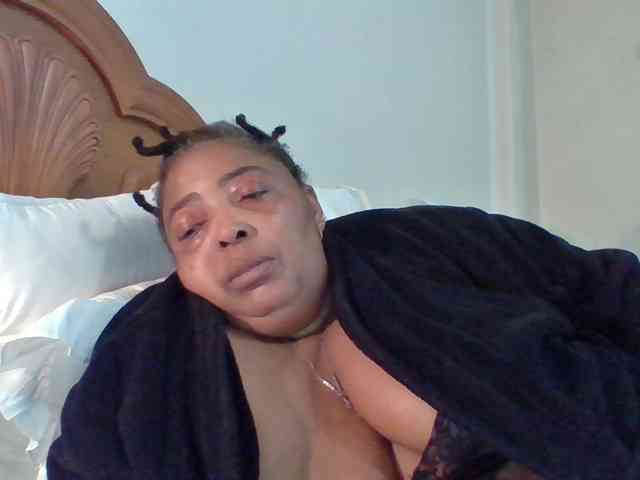 pussylips53 webcam