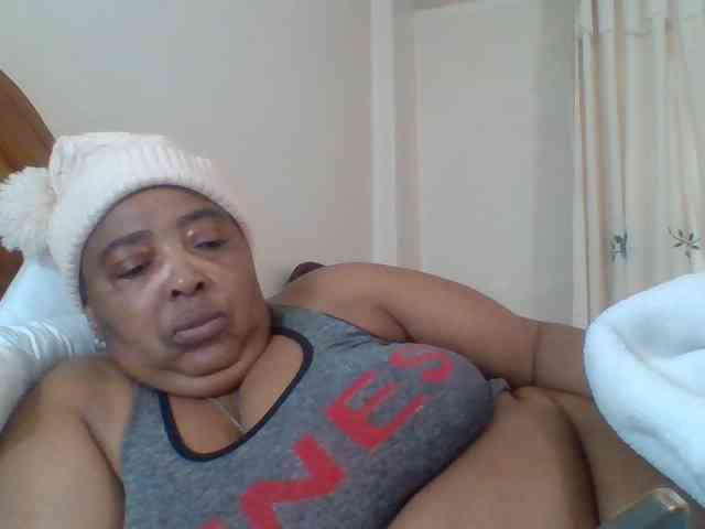 pussylips53 webcam